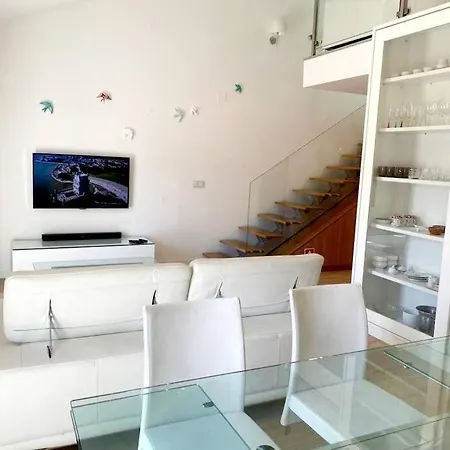 Aurore Duplex - New Апартаменты Лиссабон