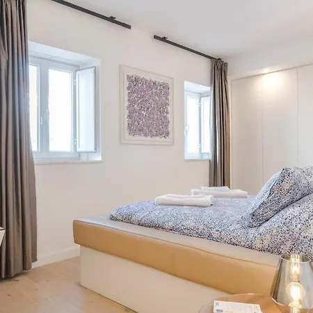 Aurore Duplex - New דירה